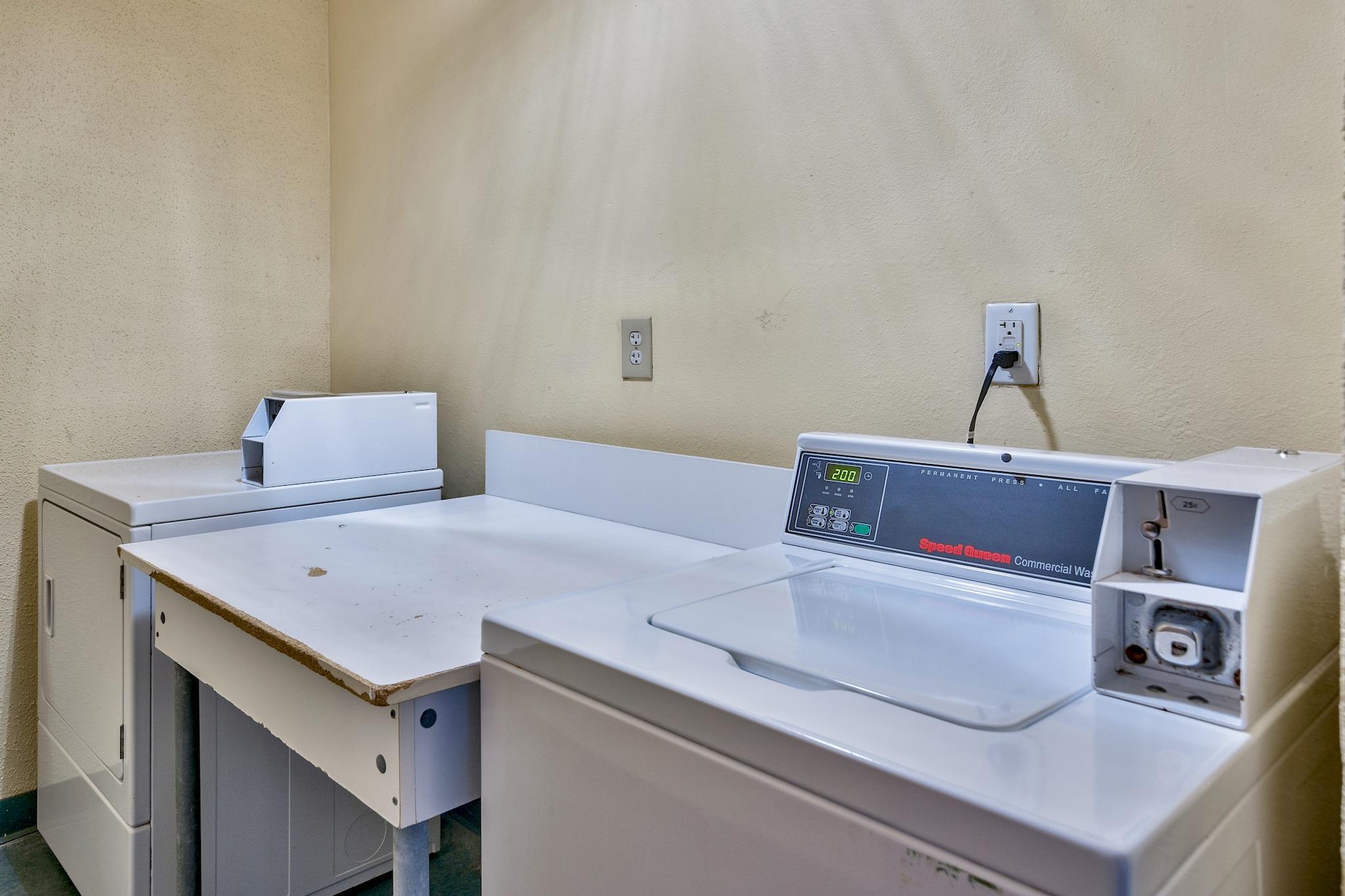 Sundestin International Condo - Residential