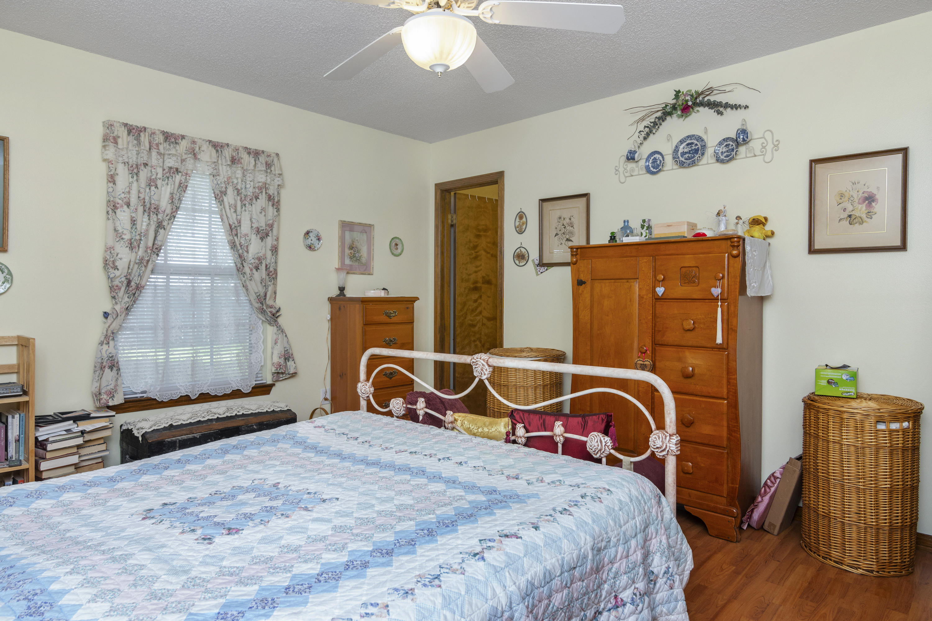 COUNTRYVIEW ESTATES 6TH ADDN PH2 - Residential