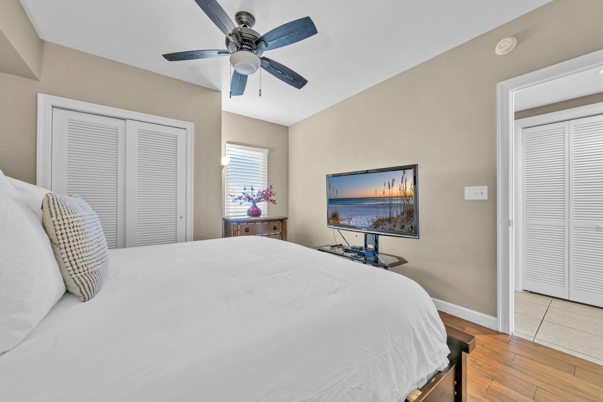 STERLING SHORES - Residential