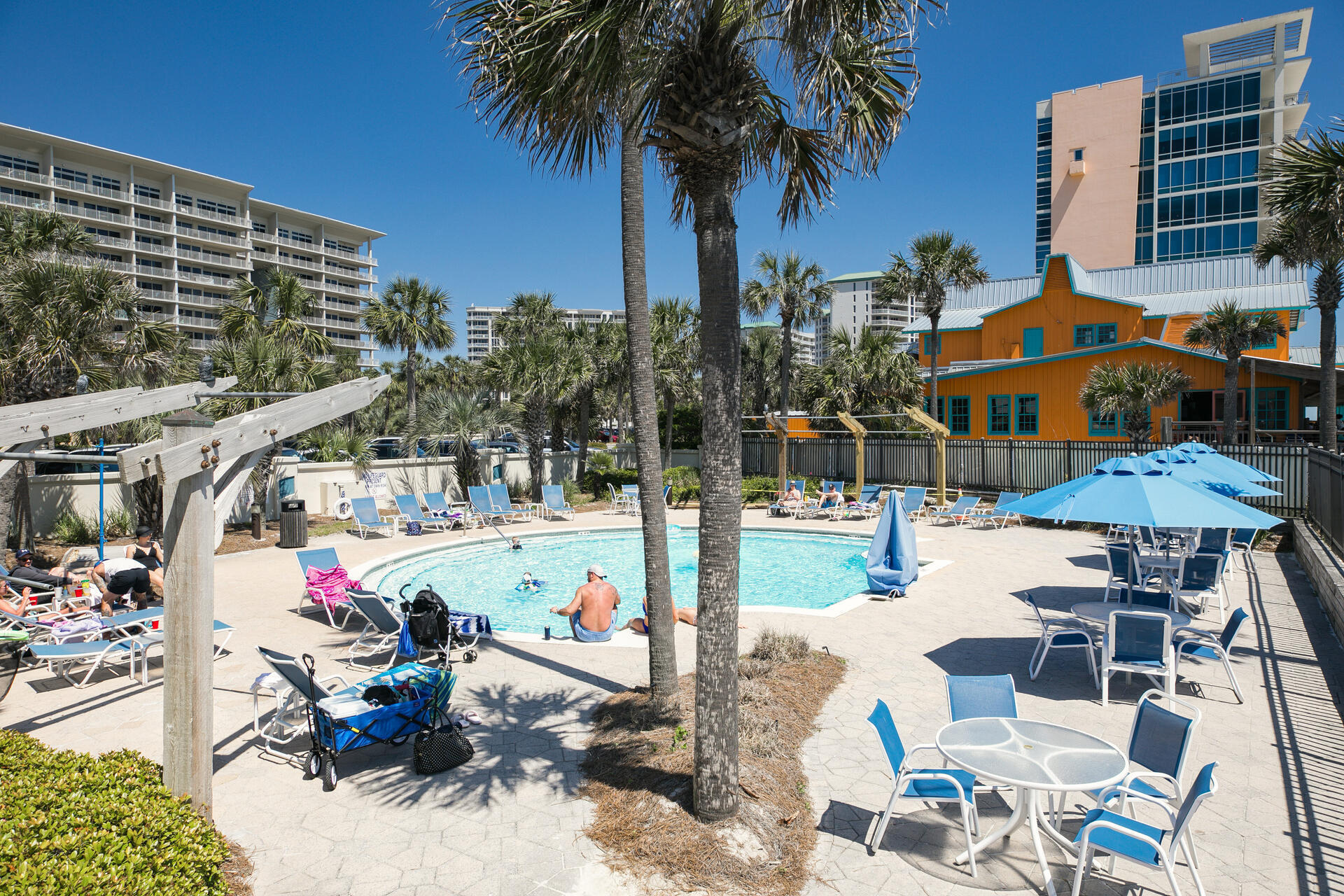 STERLING SHORES - Residential