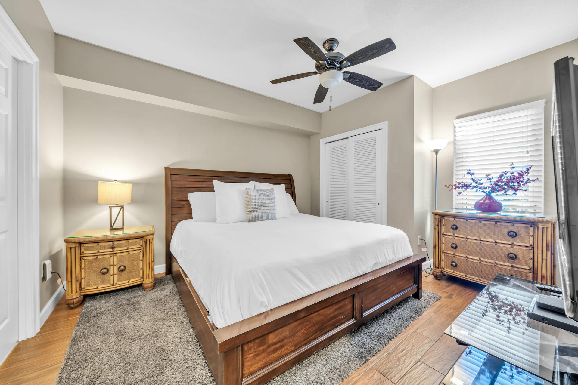 STERLING SHORES - Residential