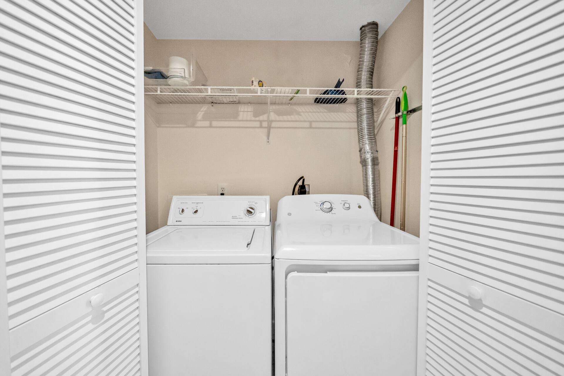 STERLING SHORES - Residential