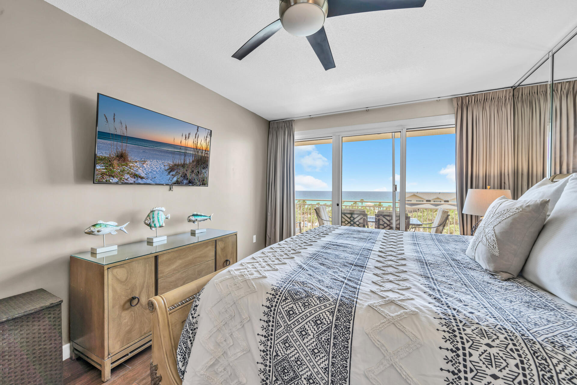 STERLING SHORES - Residential