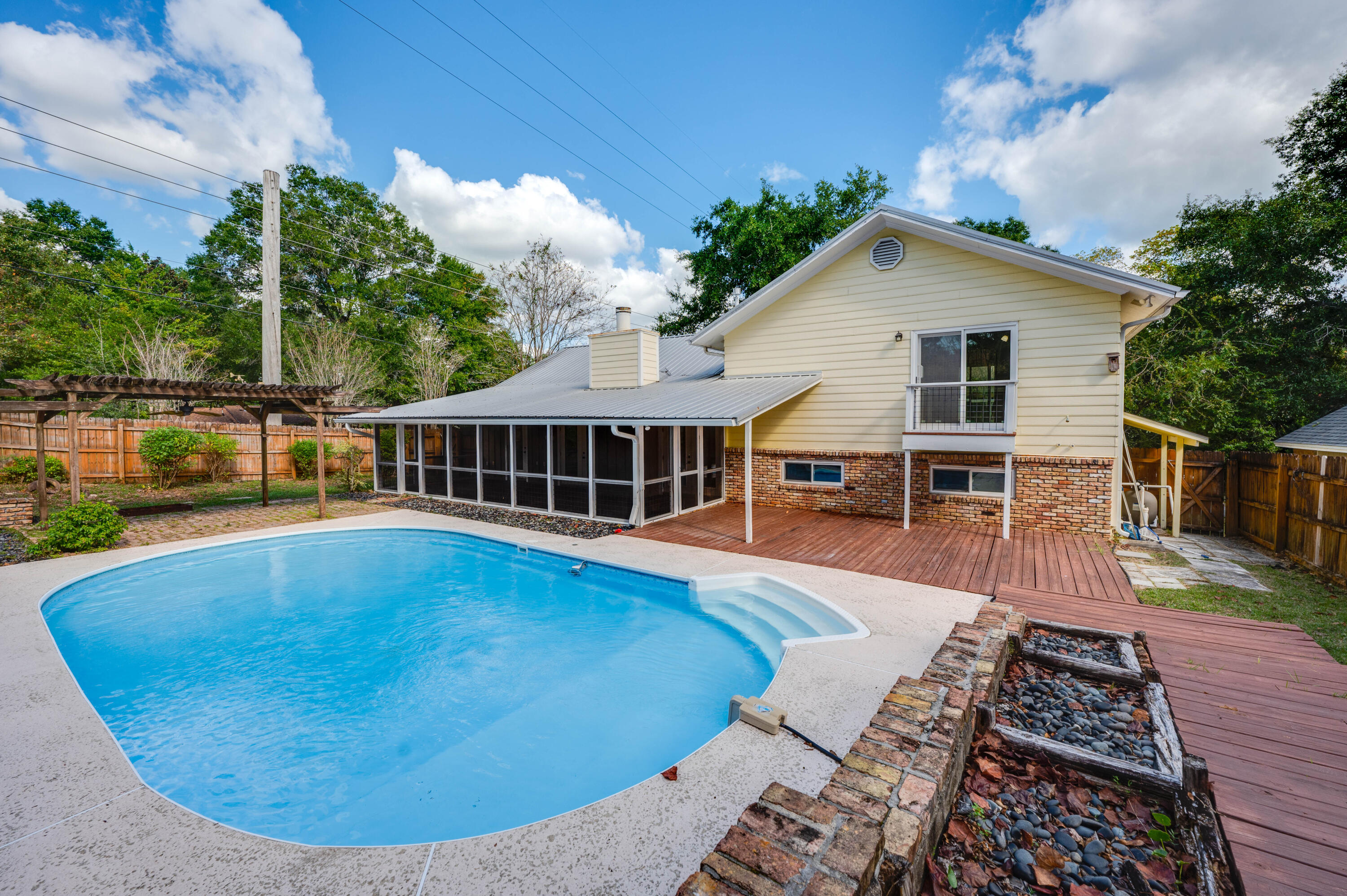 PINE FOREST S/D - Residential