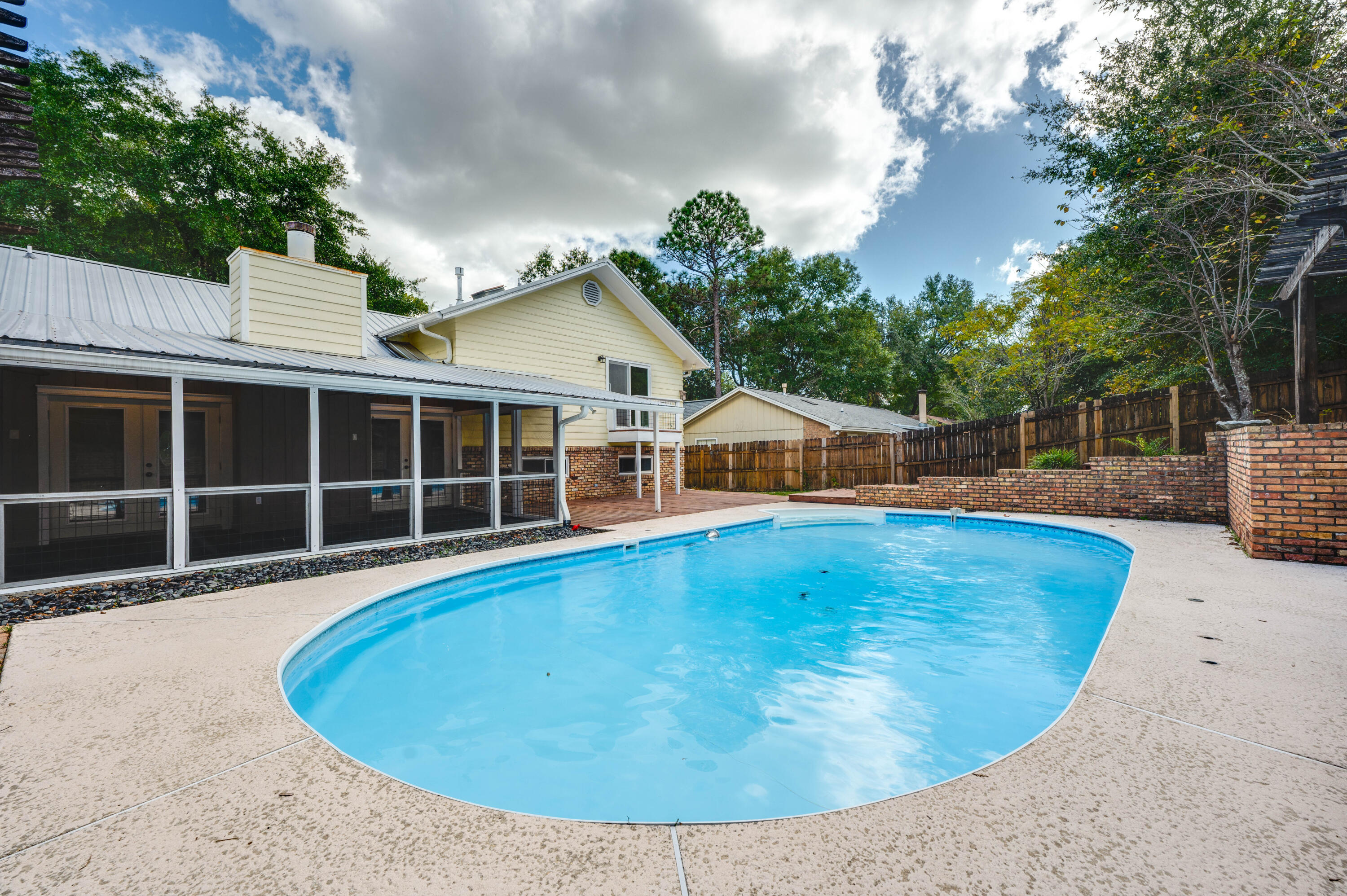 PINE FOREST S/D - Residential