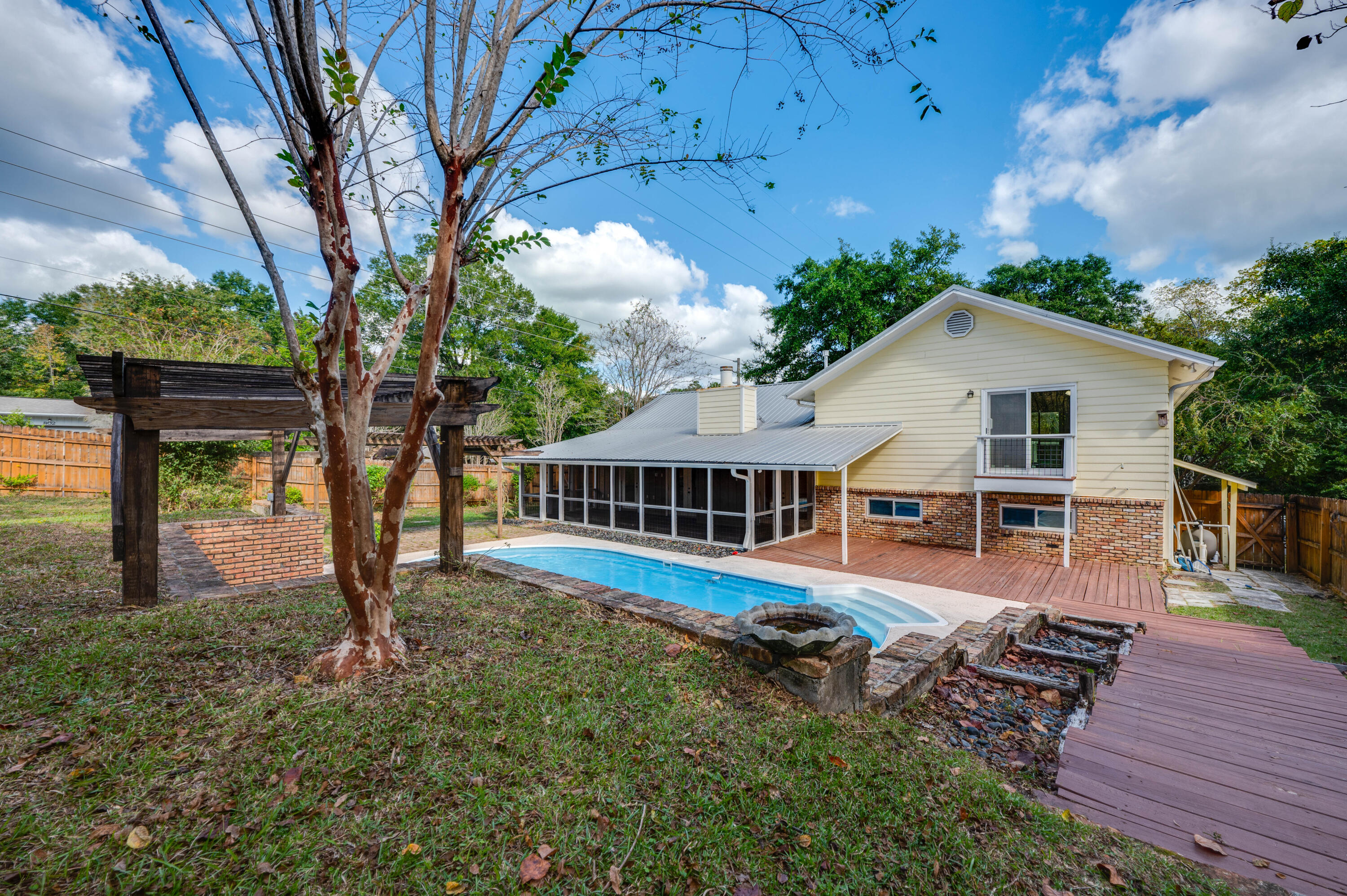 PINE FOREST S/D - Residential