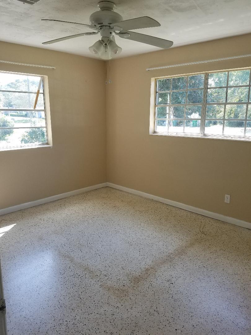 OAK TREE PARK - Residential