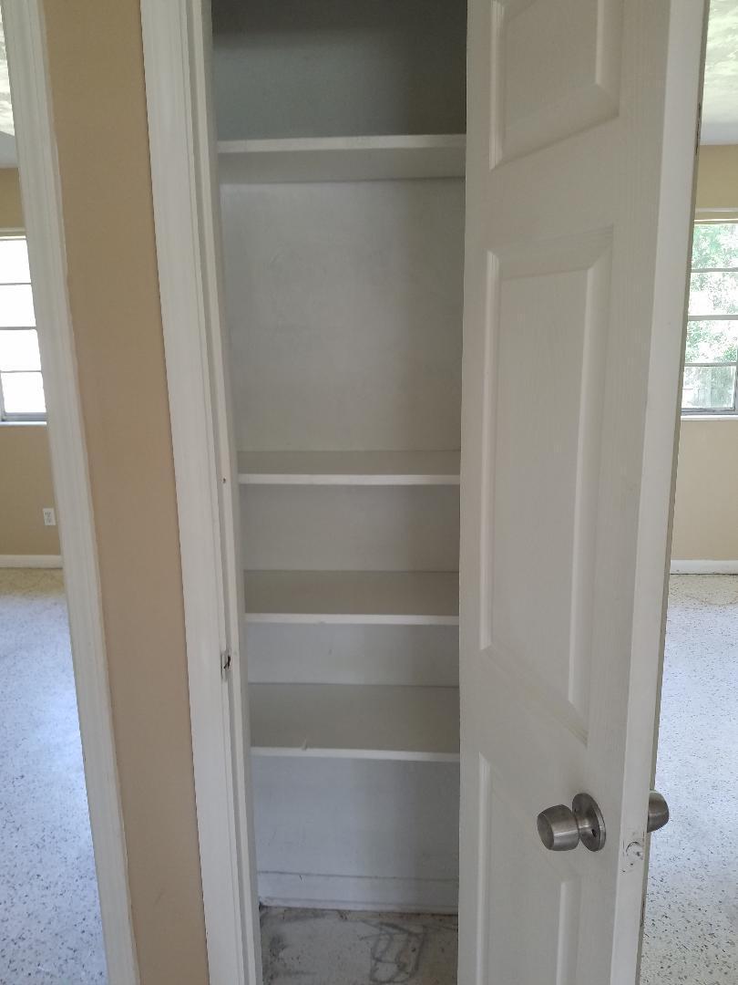 OAK TREE PARK - Residential