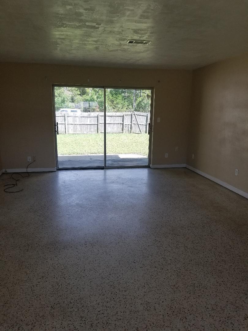 OAK TREE PARK - Residential