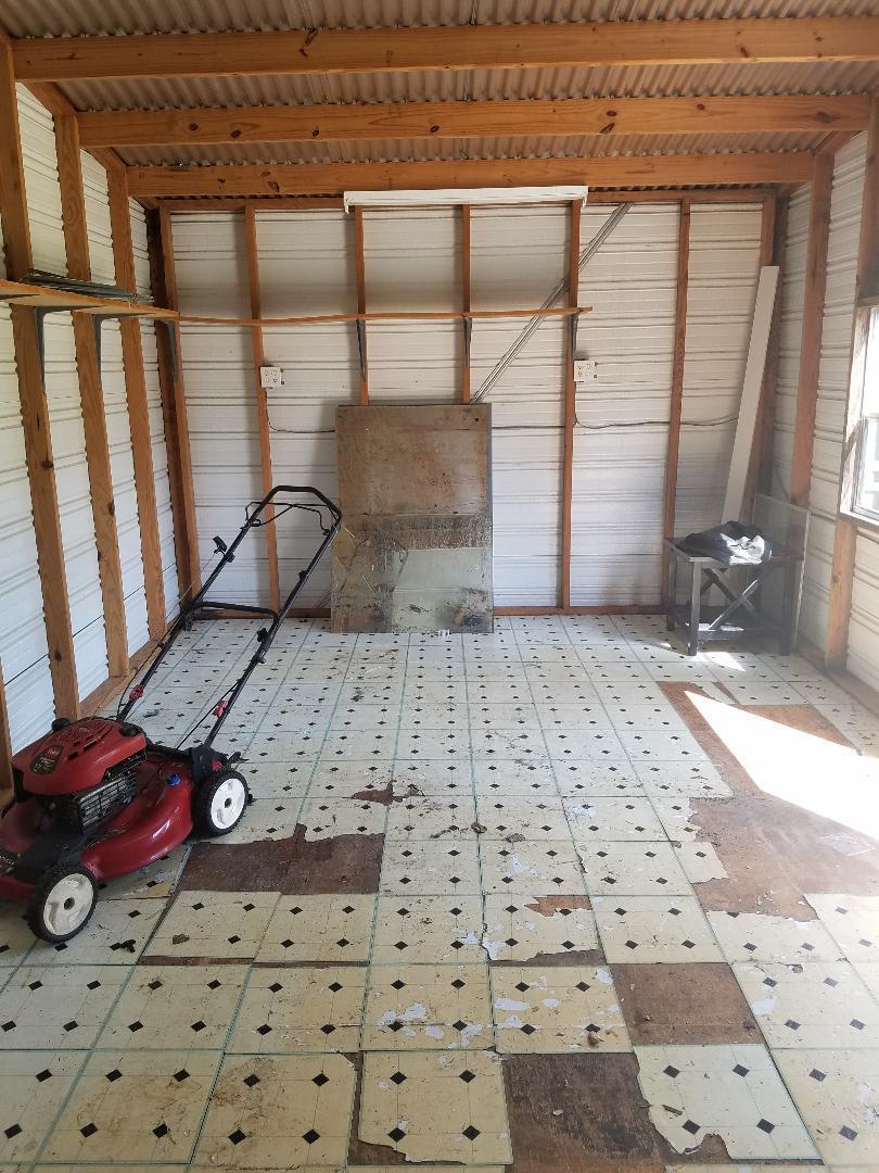 OAK TREE PARK - Residential