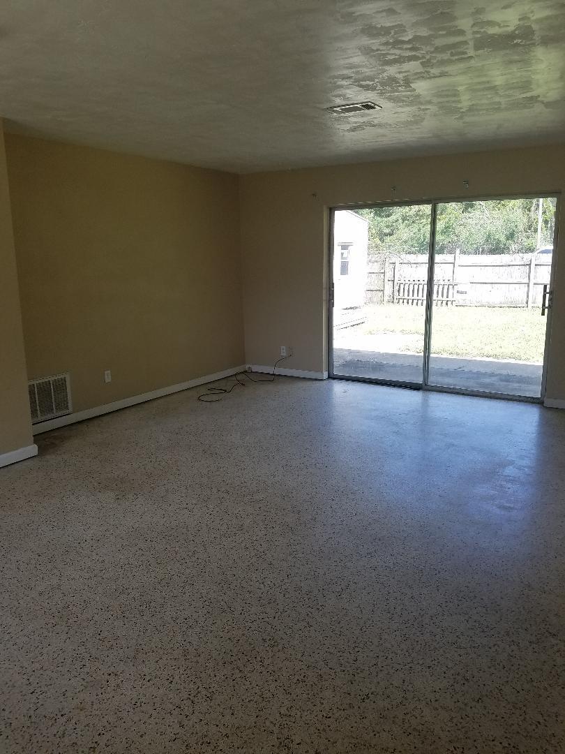 OAK TREE PARK - Residential