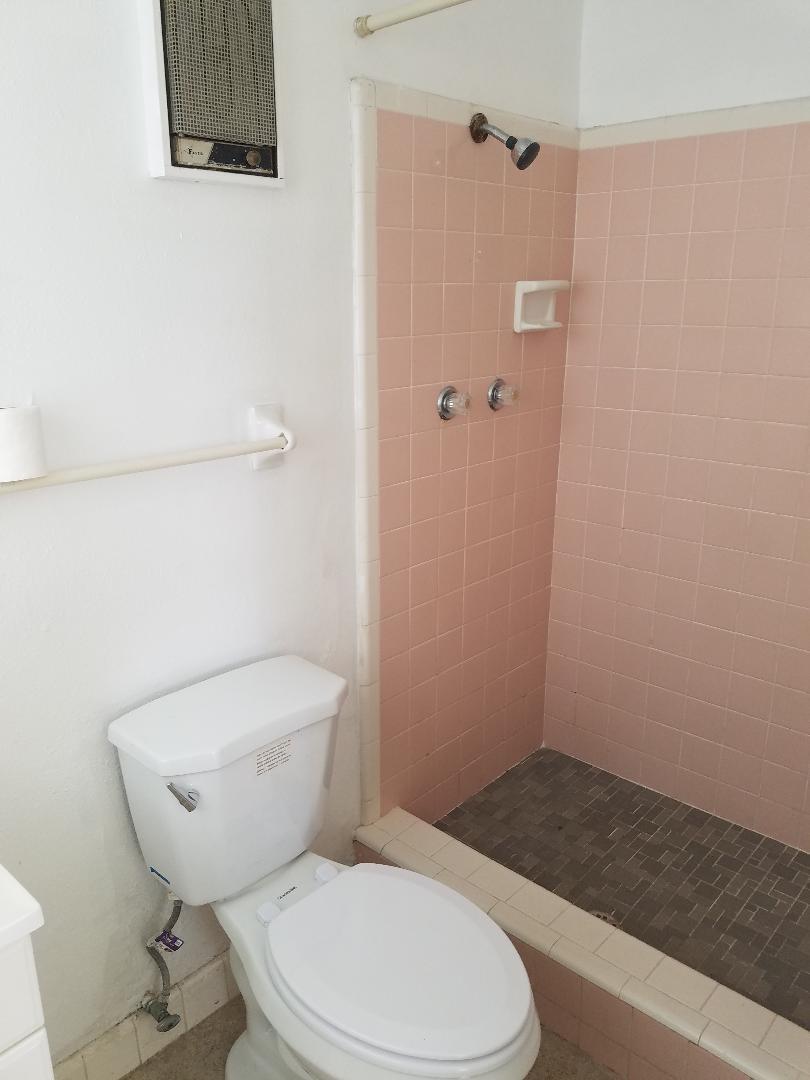 OAK TREE PARK - Residential