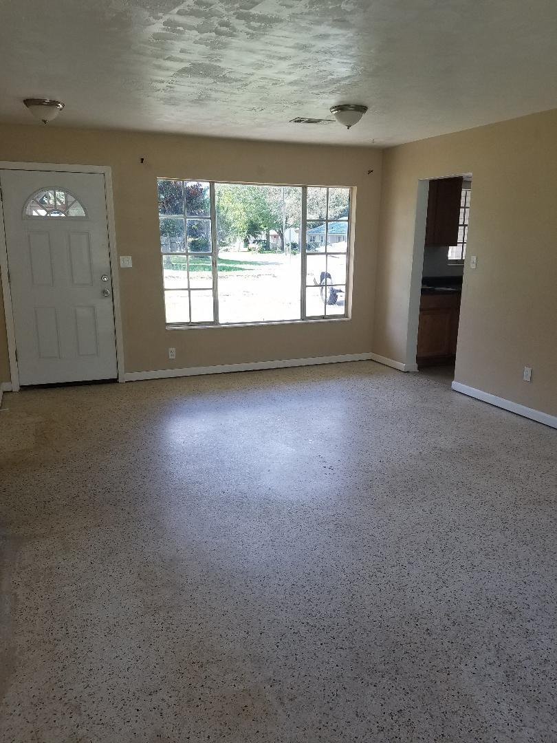 OAK TREE PARK - Residential