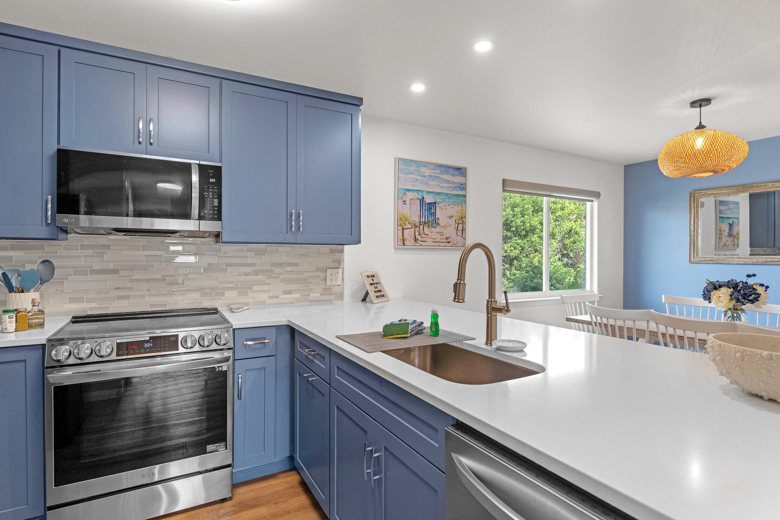 THE VIEW TOWNHOMES - Residential