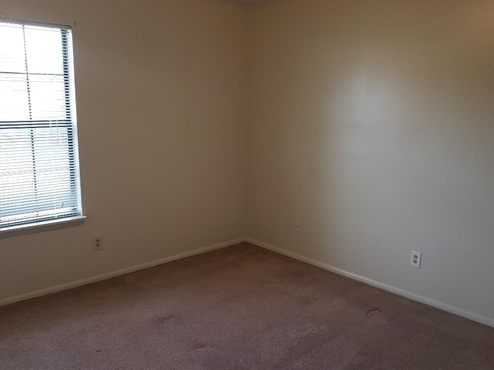 METES & BOUNDS - Residential Lease