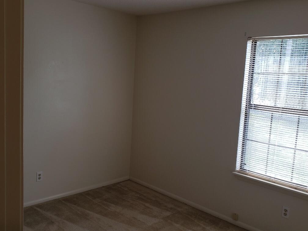 METES & BOUNDS - Residential Lease