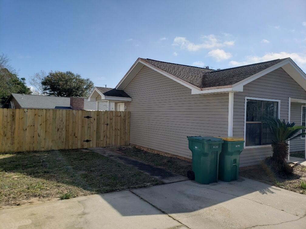 METES & BOUNDS - Residential Lease