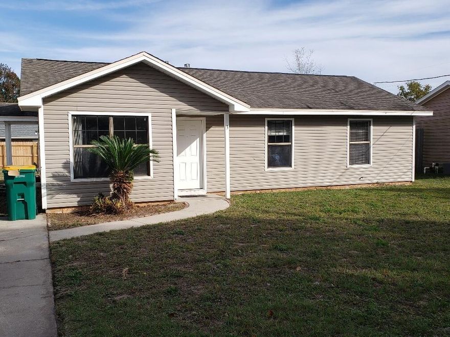 Very cute home West of Hurlburt. Large fenced back yard, that of which will be repaired on the 28th of November.