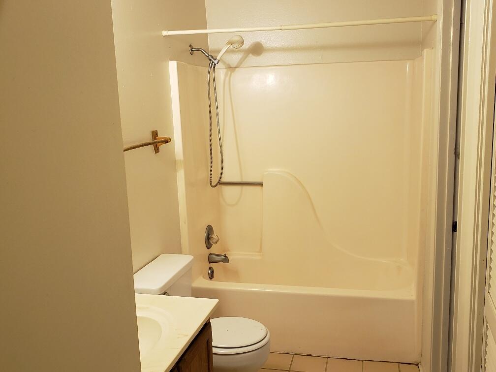 METES & BOUNDS - Residential Lease