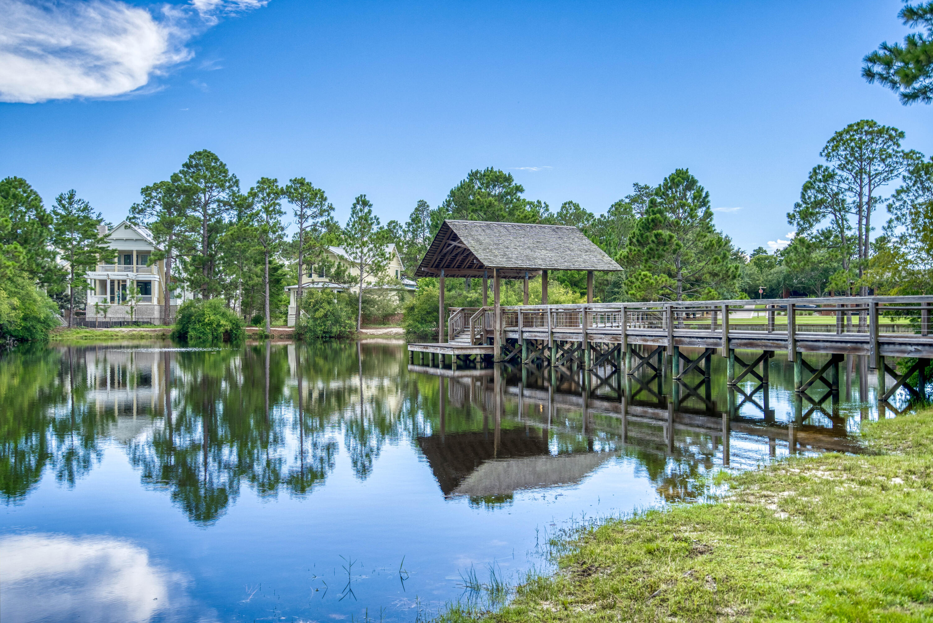 FOREST LAKES - Land