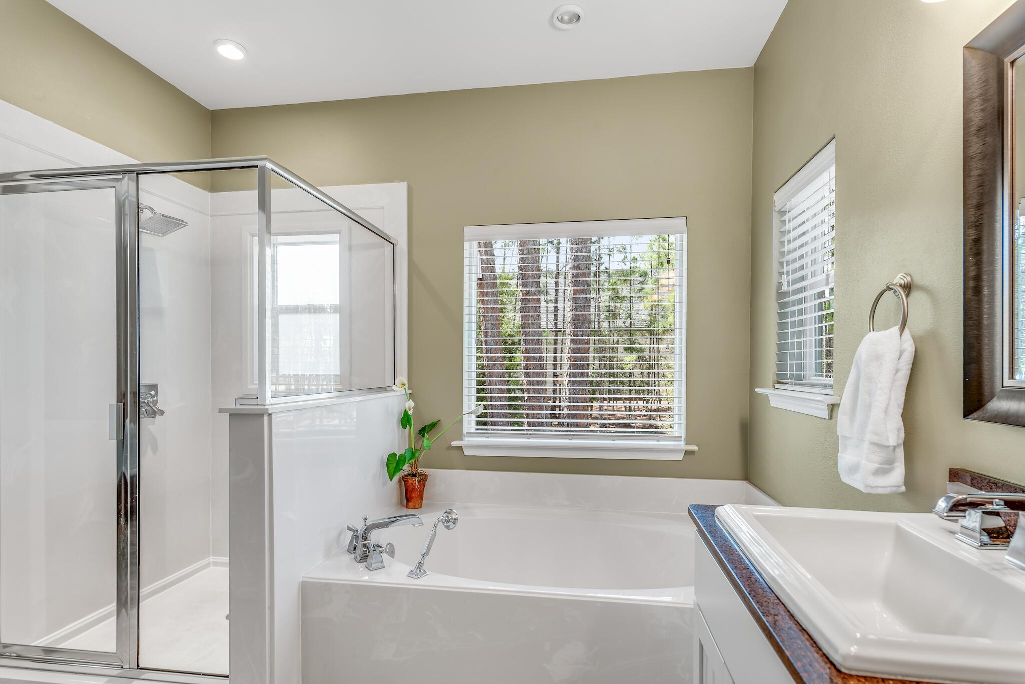 HIDDEN HIGHLANDS - Residential