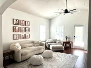 DRIFTWOOD ESTATES PH II - Residential