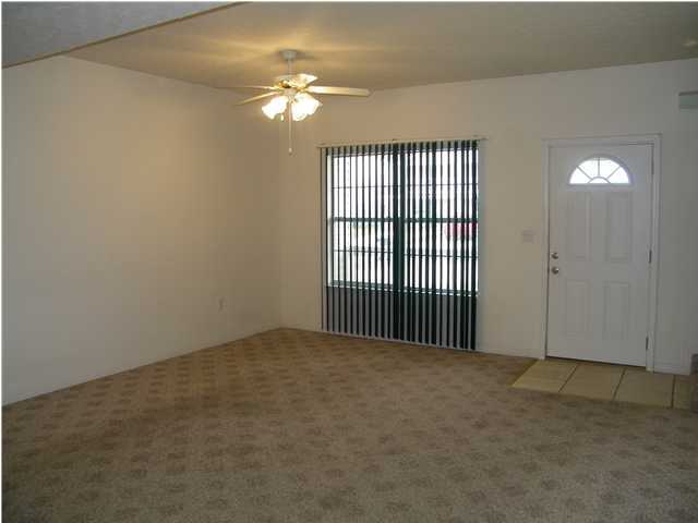 CHATELAINE ESTATES S/D - Residential Lease