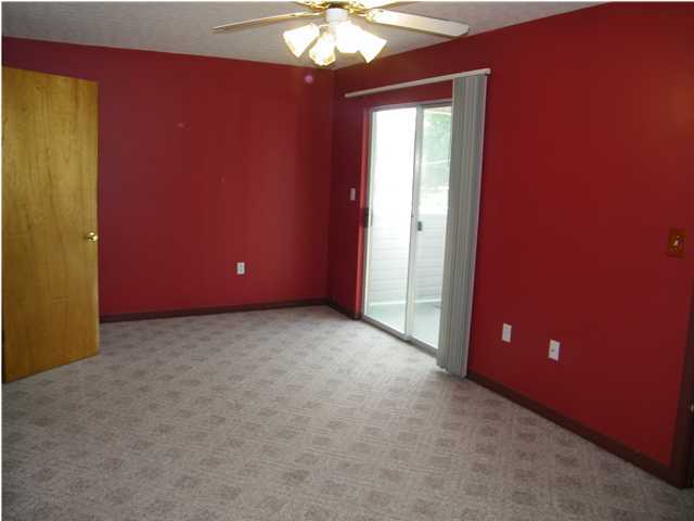 CHATELAINE ESTATES S/D - Residential Lease