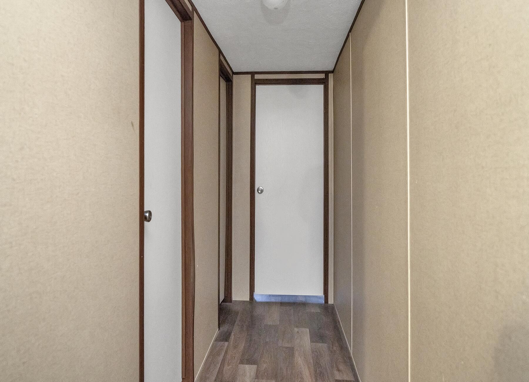 CREEKSIDE - Residential