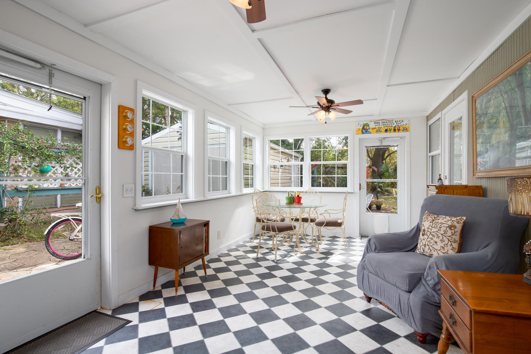 VILLA RUSS PARK - Residential