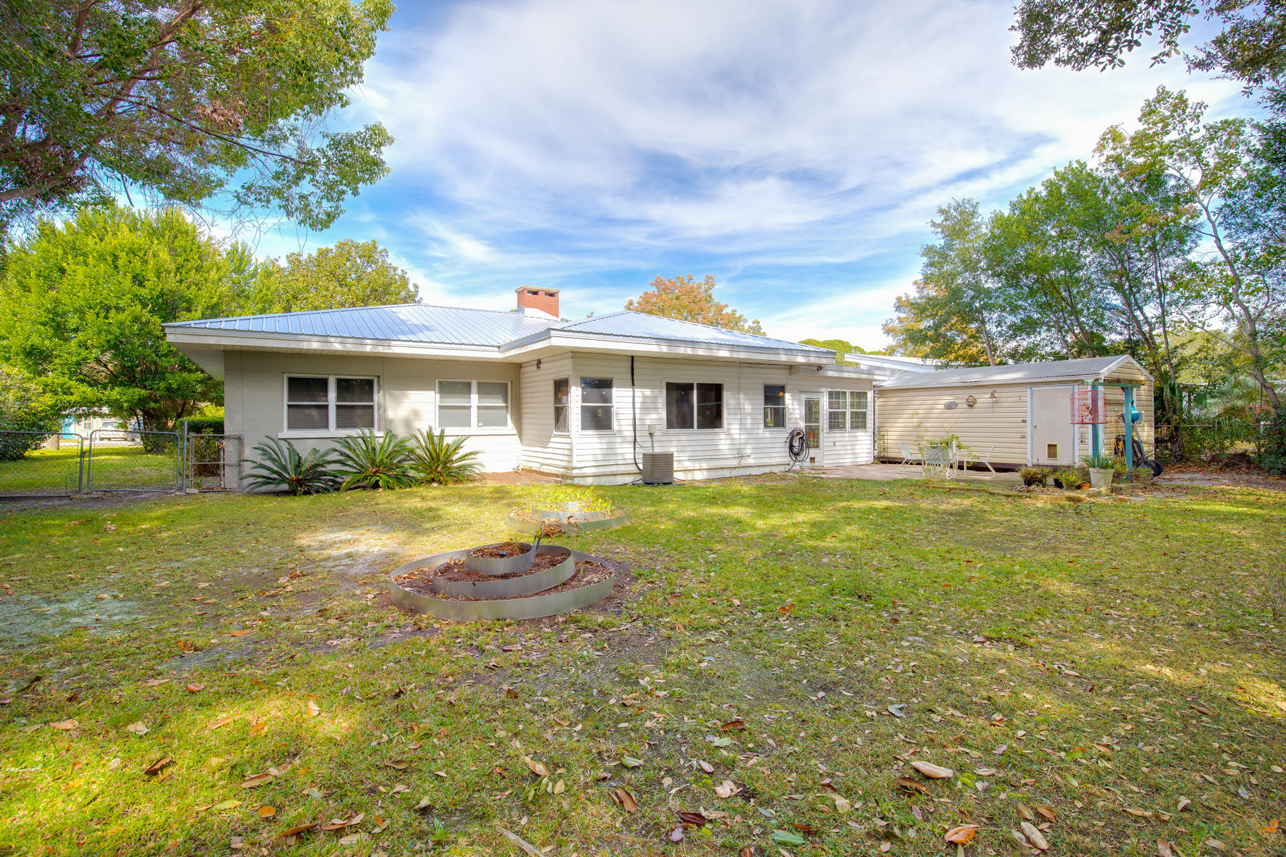 VILLA RUSS PARK - Residential