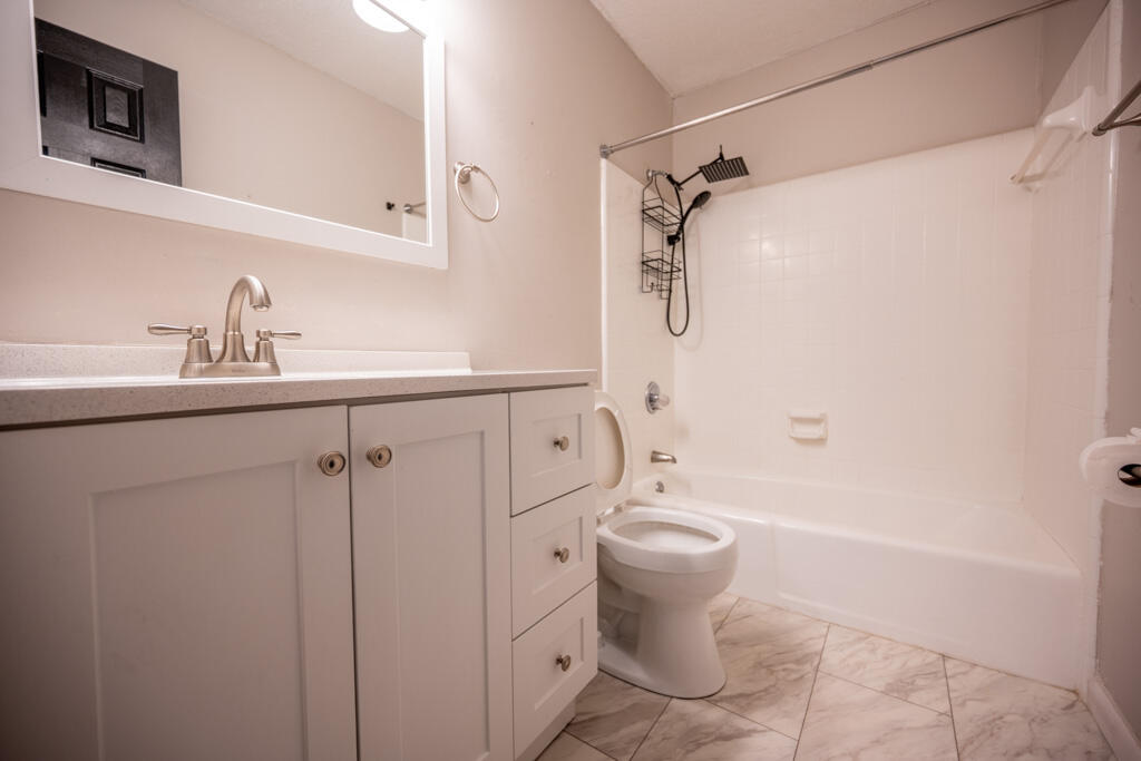 GARDEN VILLAS PH 1 - Residential