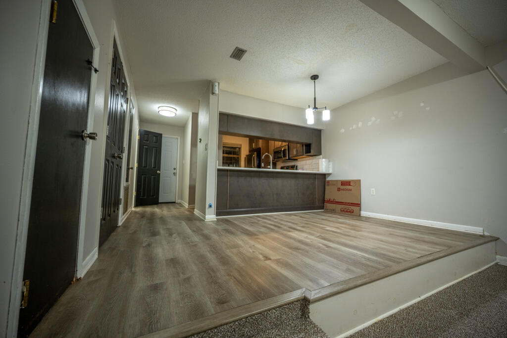 GARDEN VILLAS PH 1 - Residential