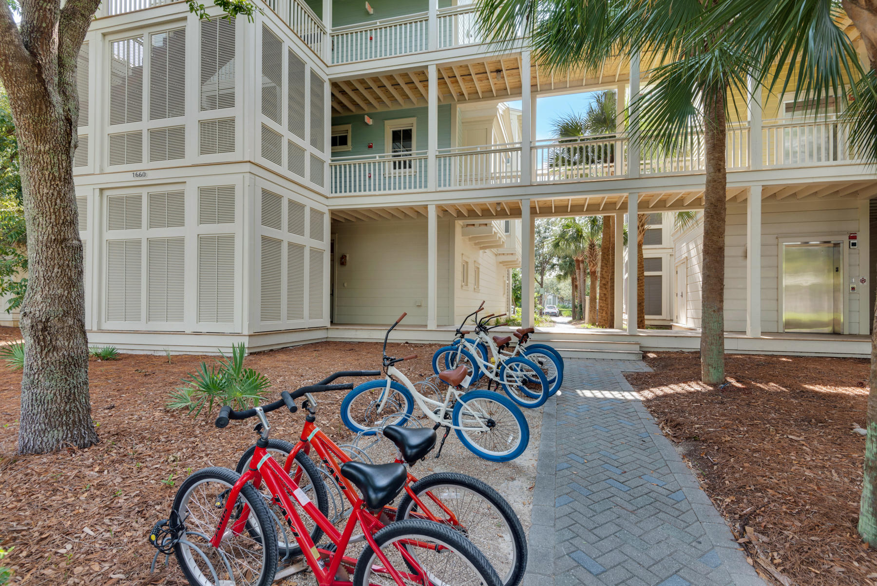 WATERCOLOR TOWN CENTER BLDG 6 - Residential