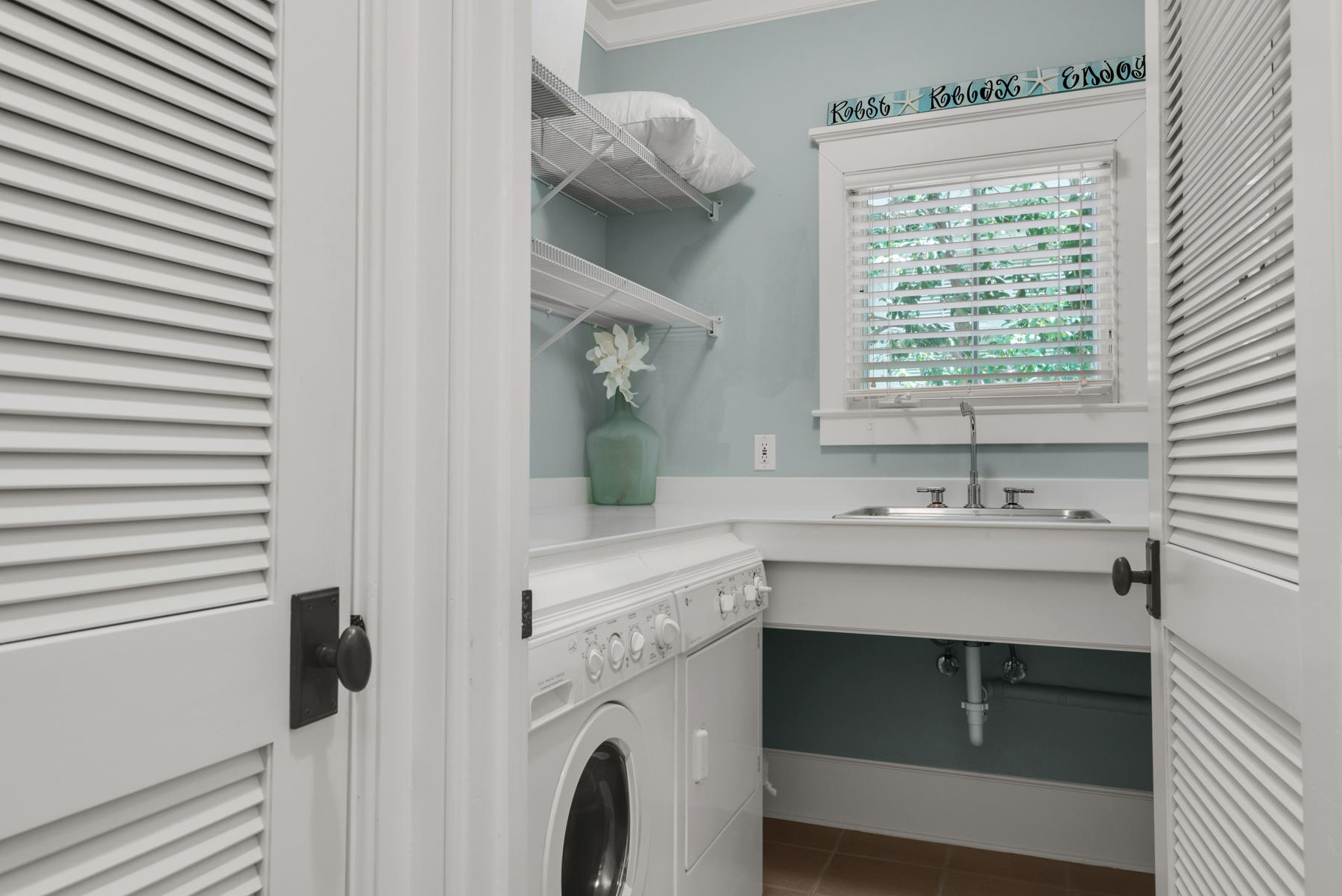 WATERCOLOR TOWN CENTER BLDG 6 - Residential