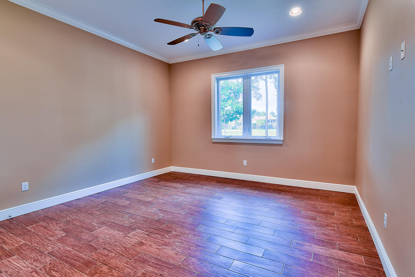 BAYTOWNE AVENUE - Residential