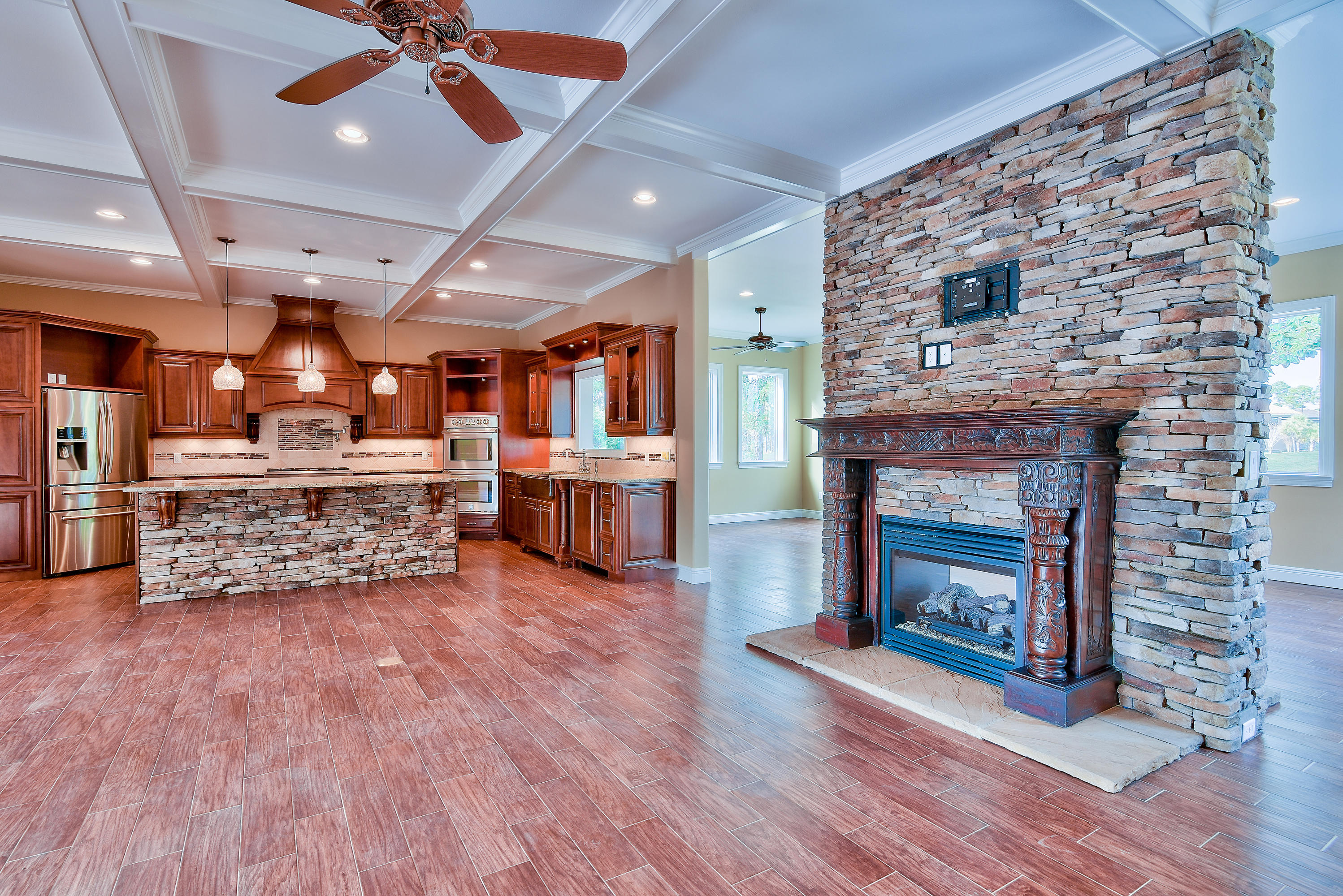 BAYTOWNE AVENUE - Residential