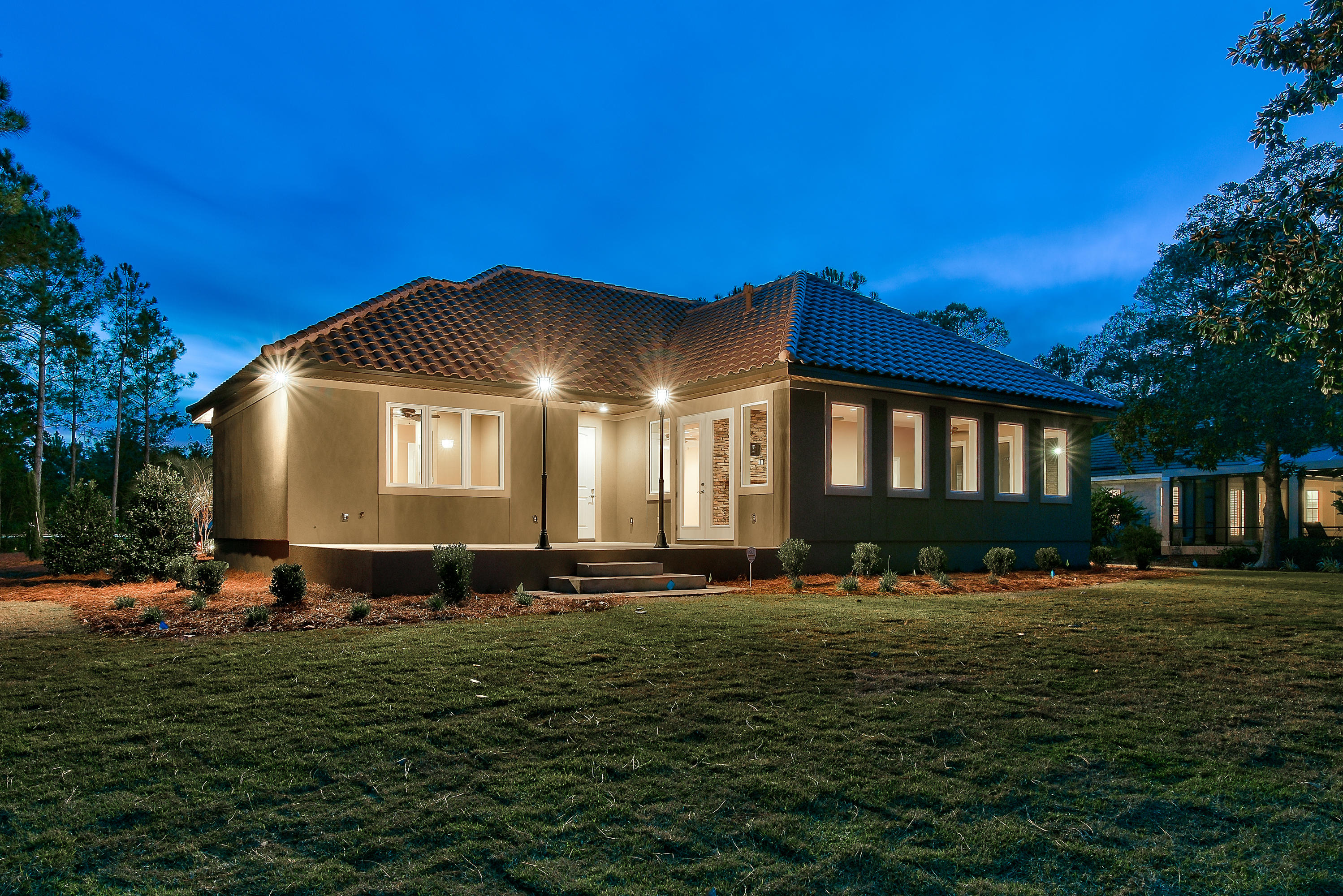 BAYTOWNE AVENUE - Residential