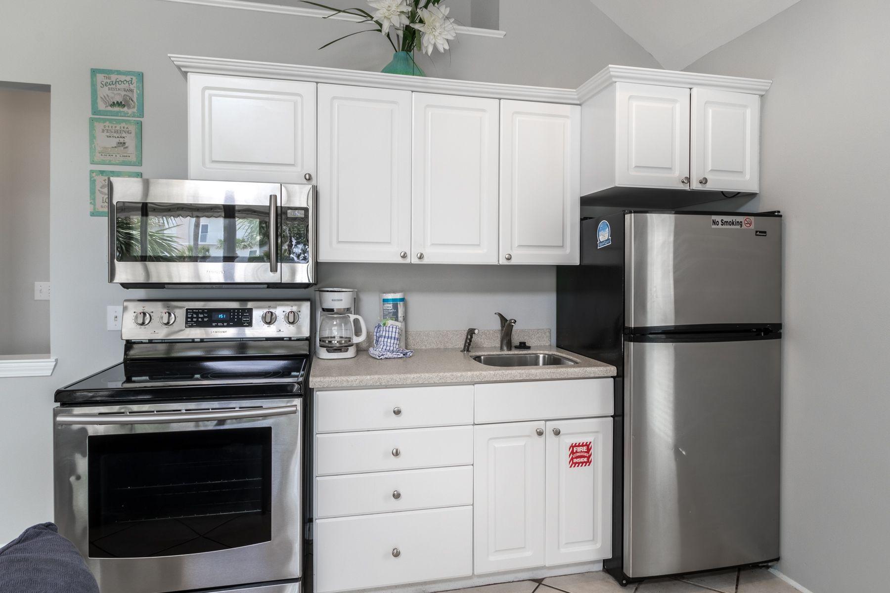 NANTUCKET COTTAGES - Residential