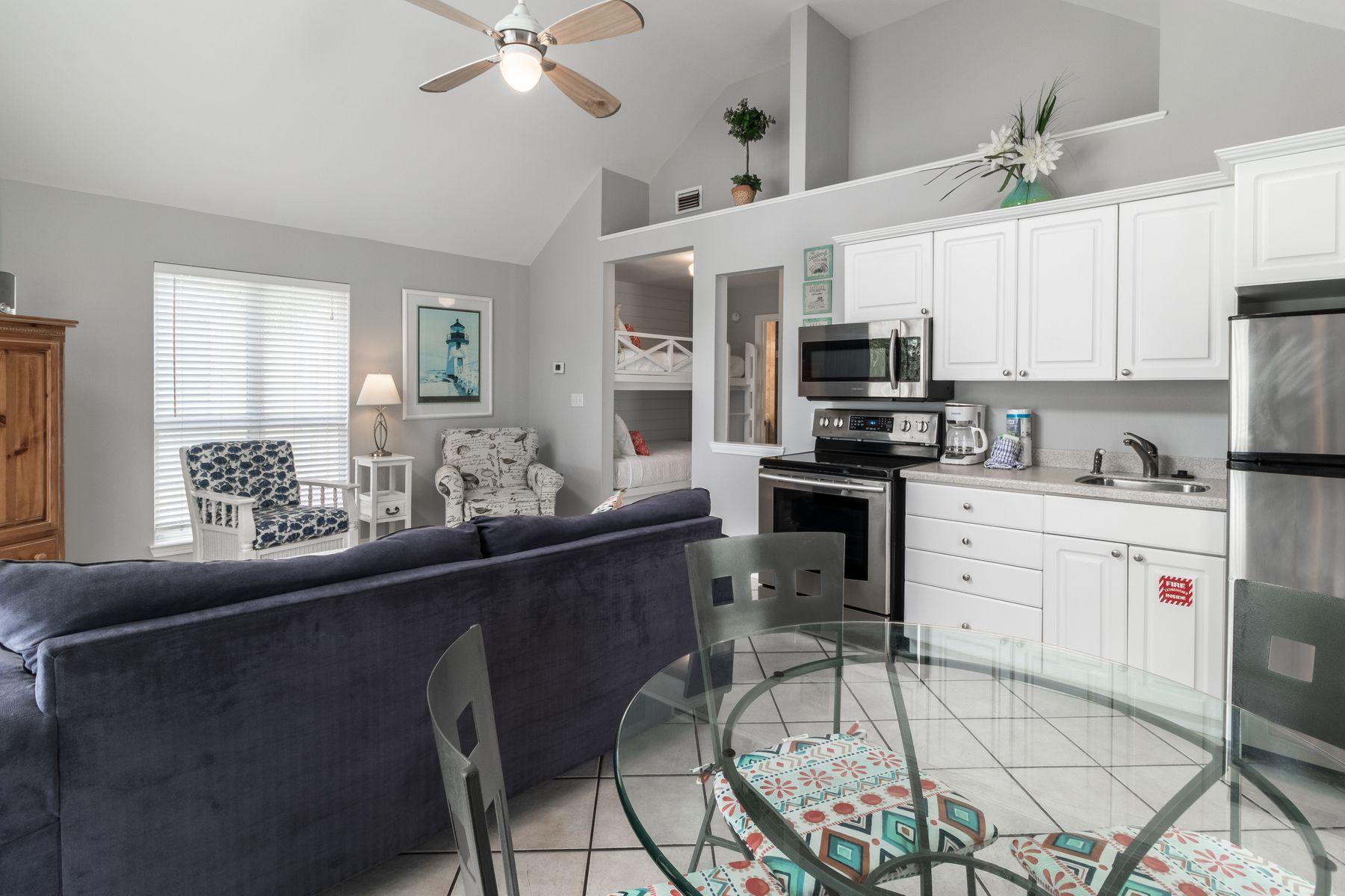 NANTUCKET COTTAGES - Residential