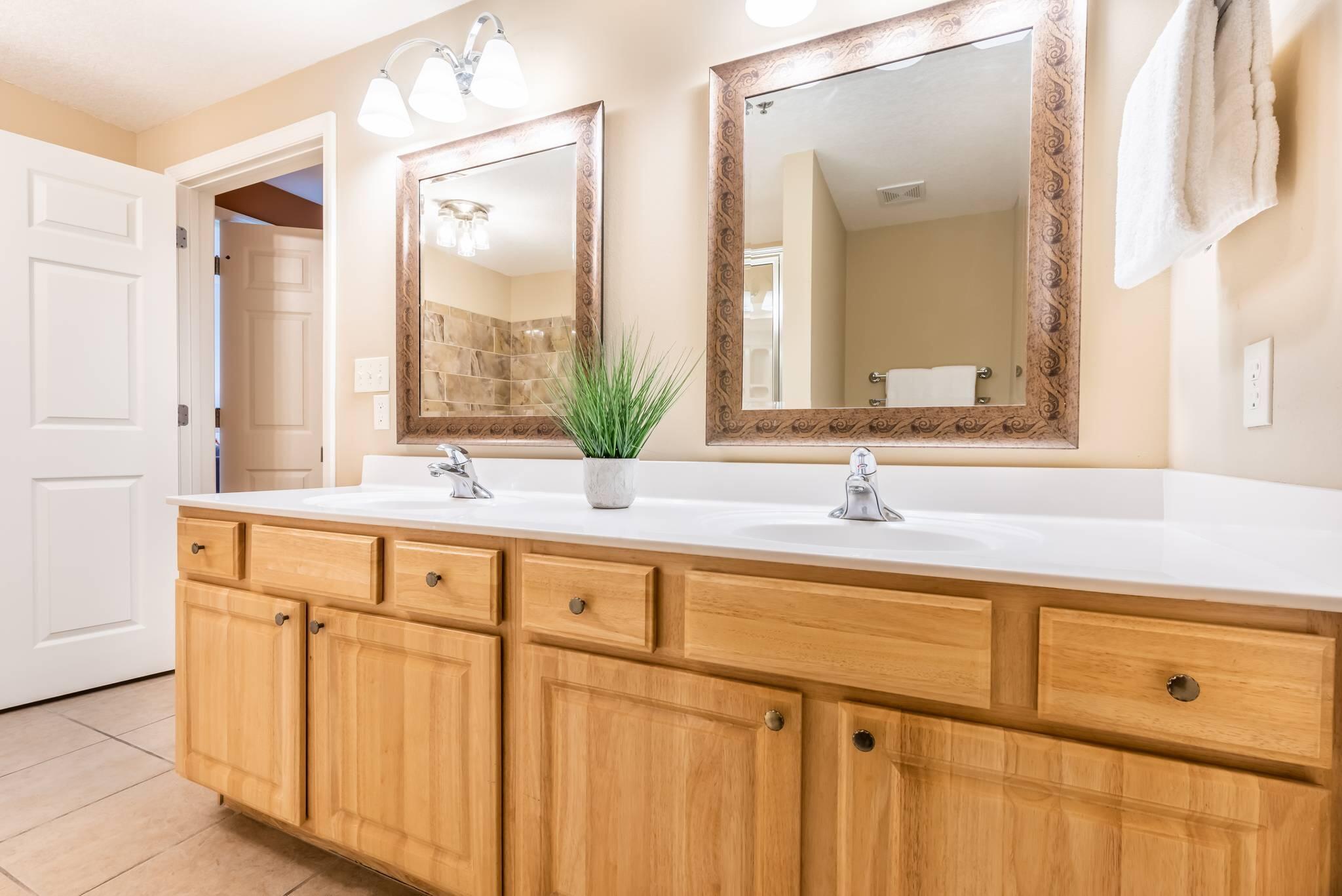 ARIEL DUNES I - Residential