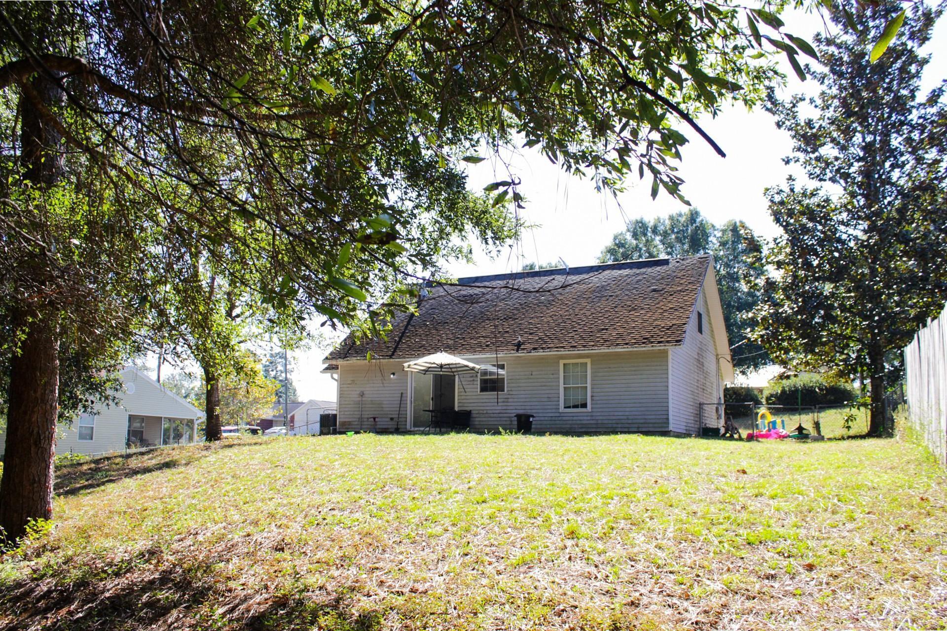 SHOAL CREEK MANOR 1ST ADD - Residential