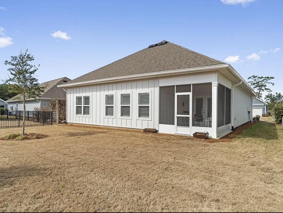 HAMMOCK BAY - Residential Lease