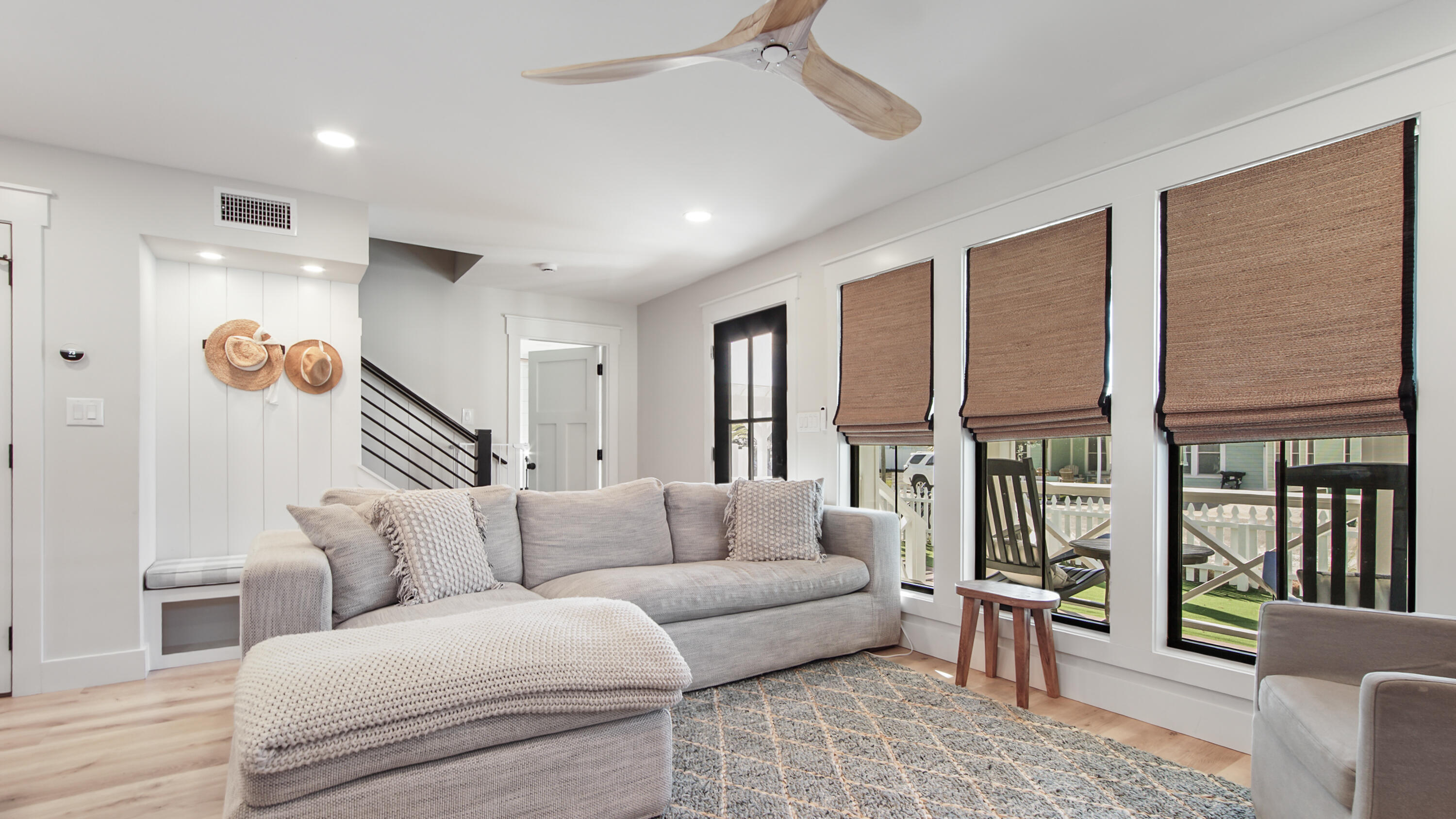 LAGUNA BEACH - Residential