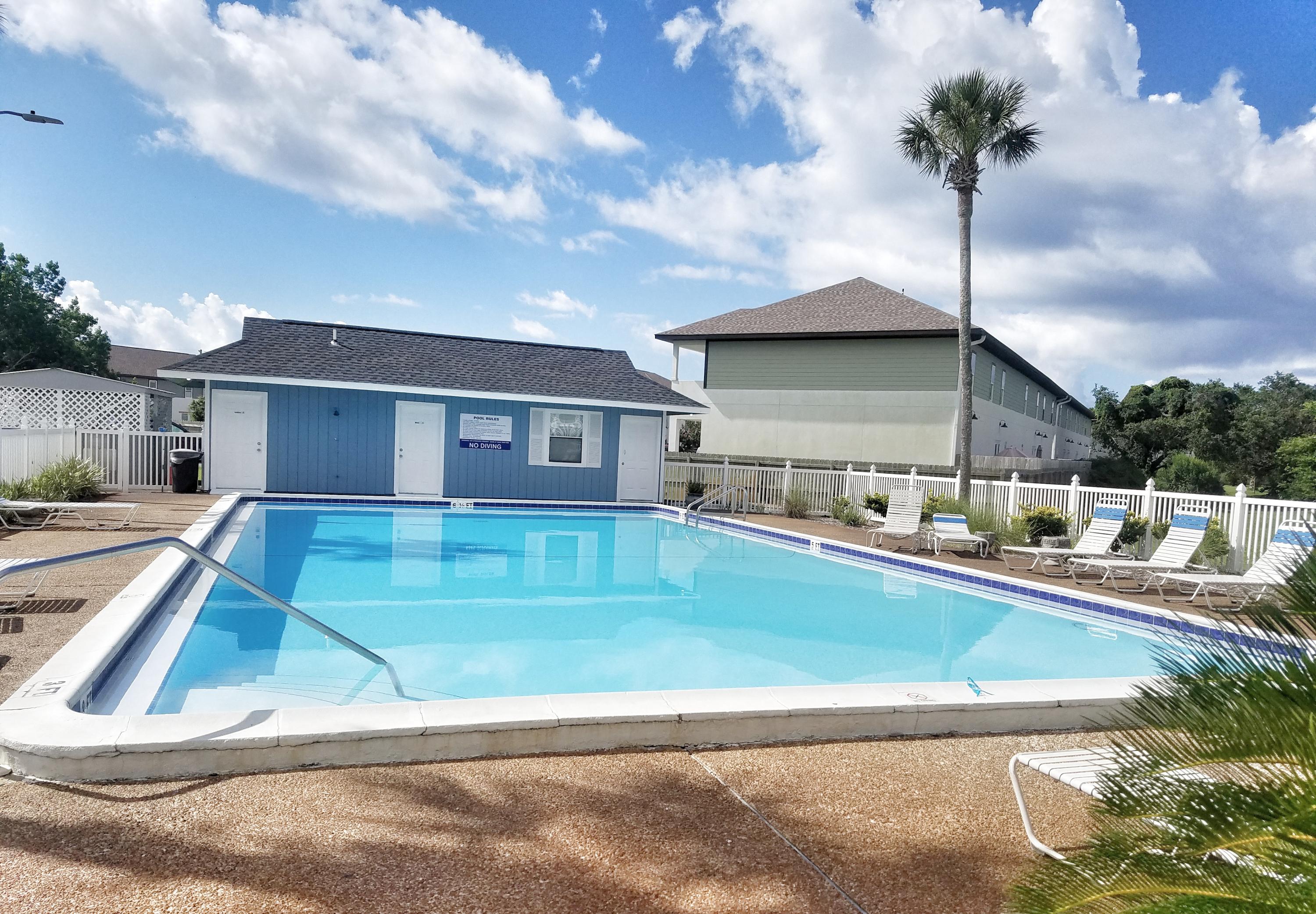 DESTIN RACQUET CLUB T/H - Residential