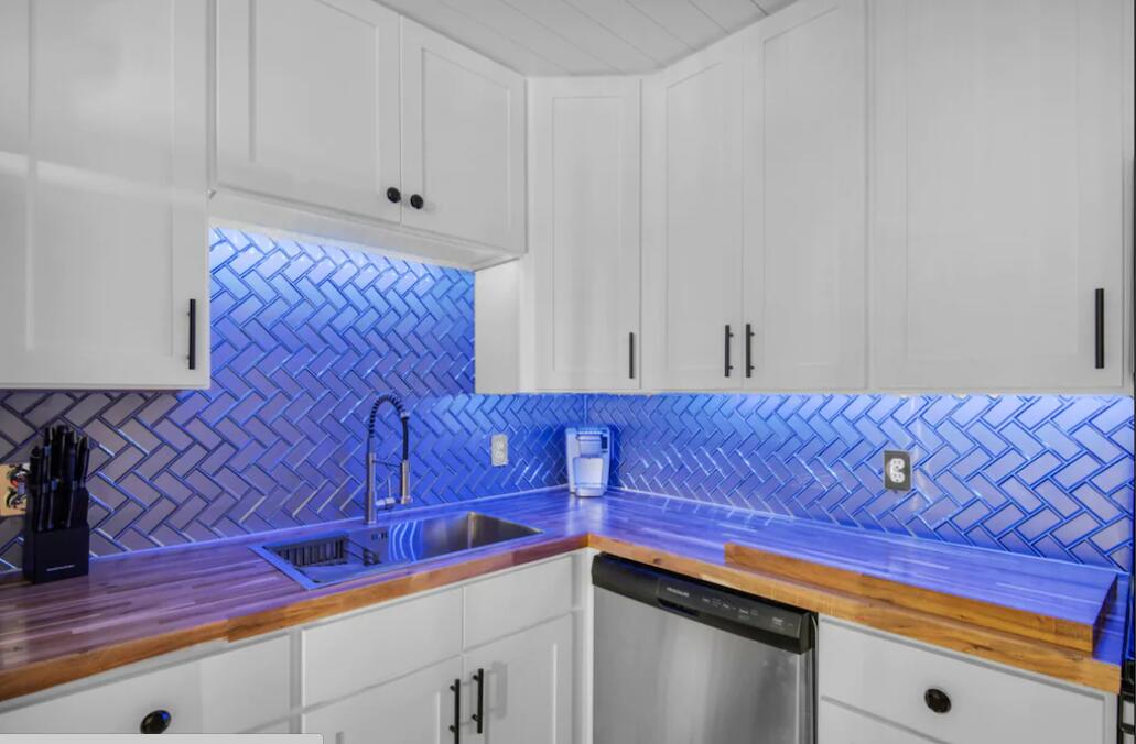 UNIT 107 SUMMERSPELL CONDO - Residential
