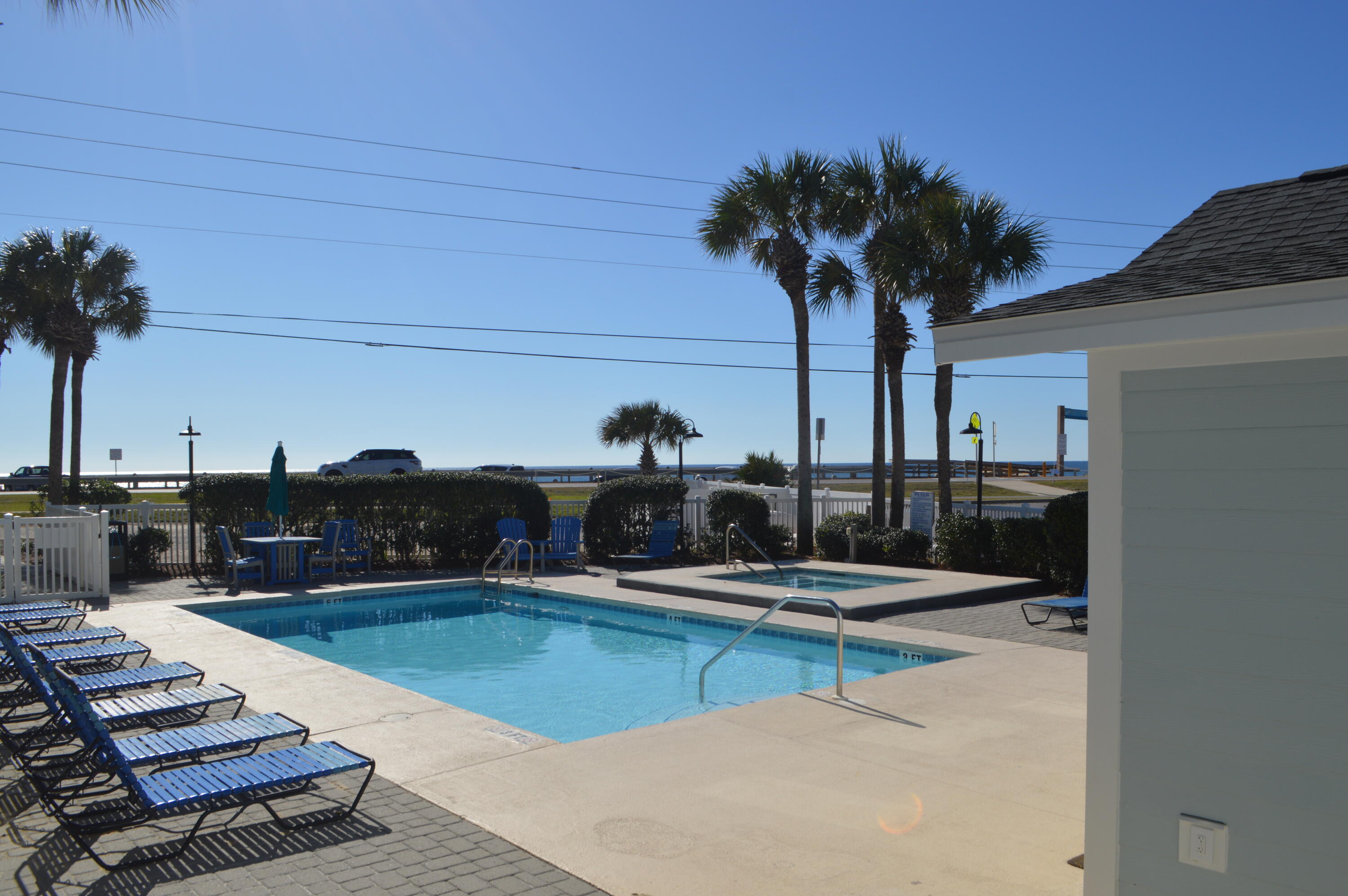 UNIT 107 SUMMERSPELL CONDO - Residential