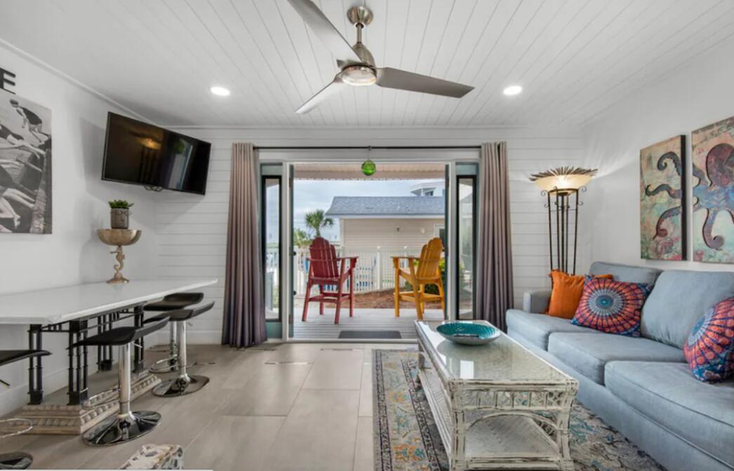 UNIT 107 SUMMERSPELL CONDO - Residential