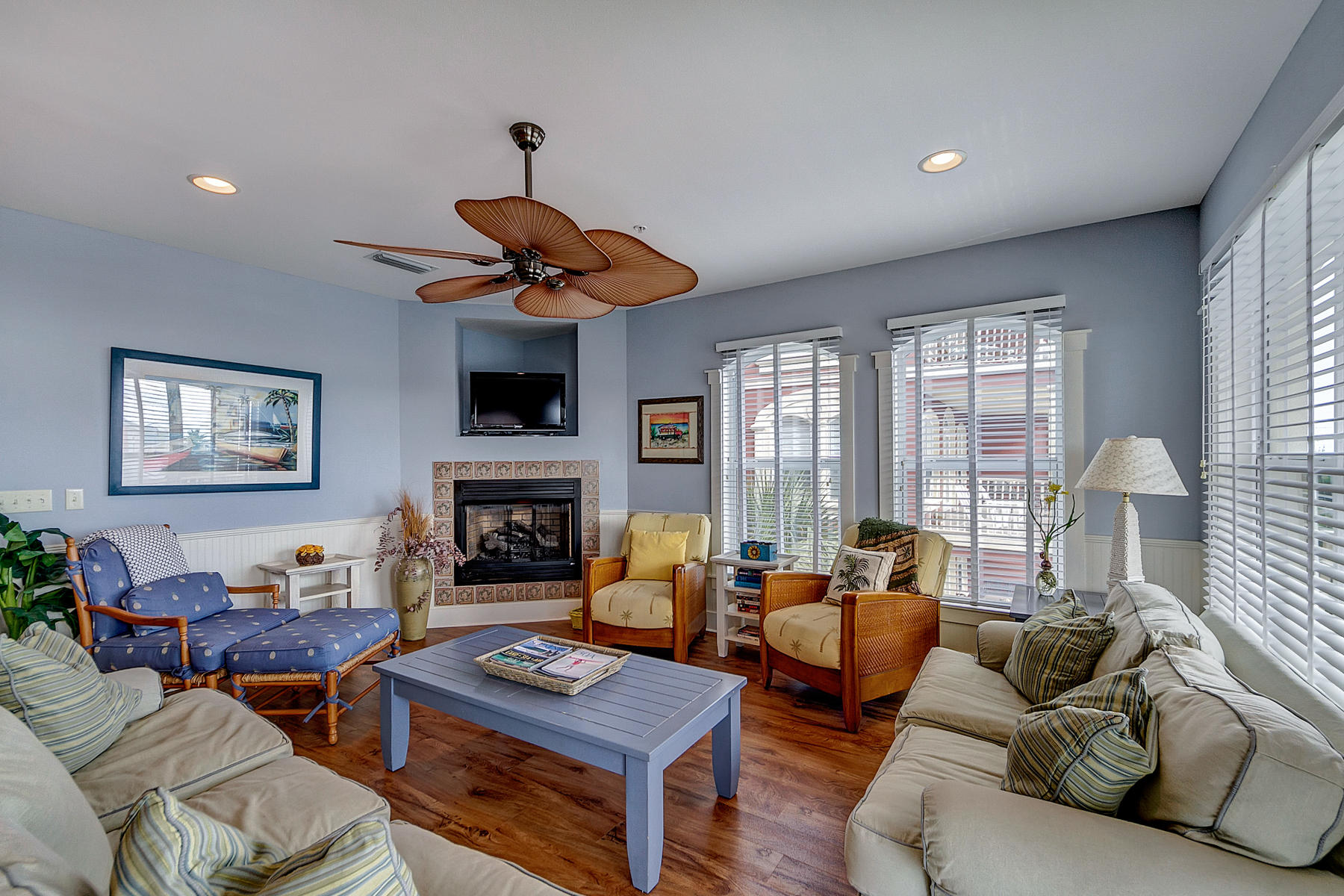 VILLAS AT SEAGROVE BEACH - Residential