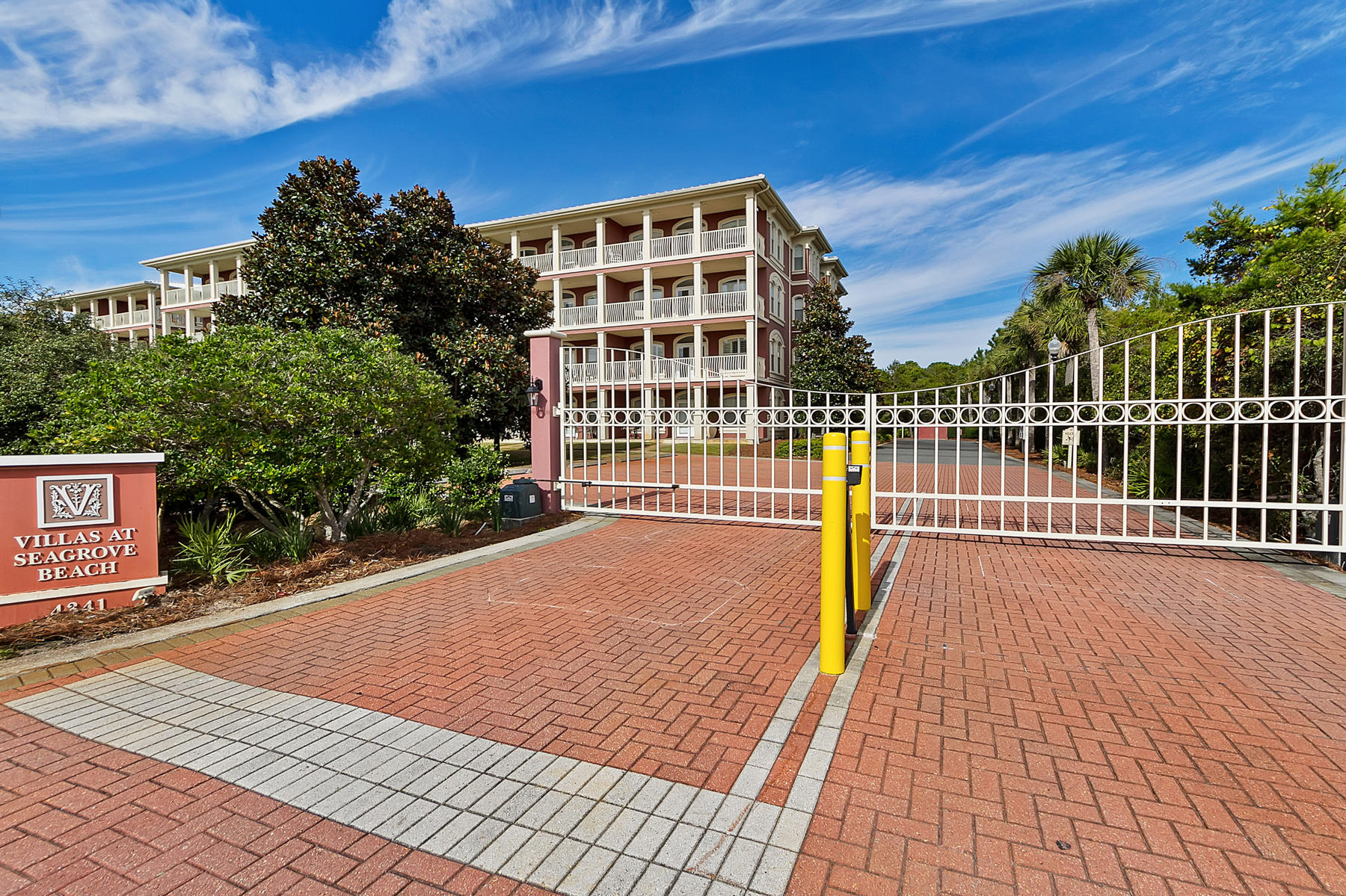 VILLAS AT SEAGROVE BEACH - Residential